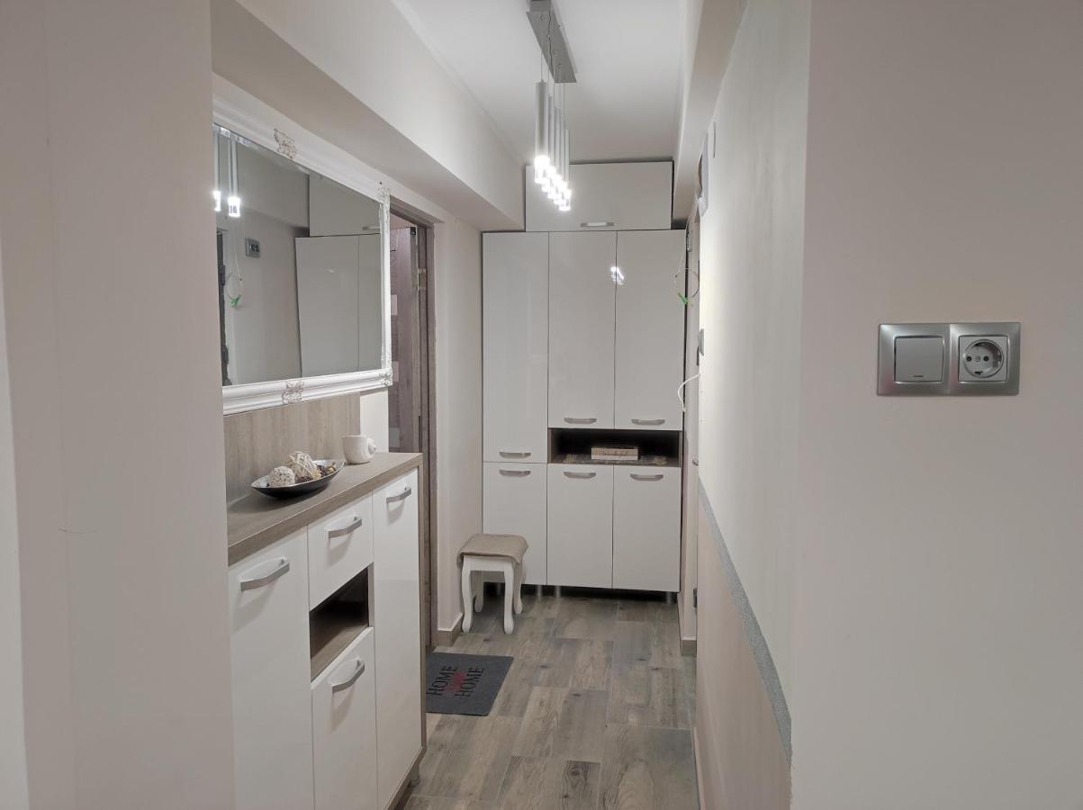 Midtown Apartment 오라데아 외부 사진