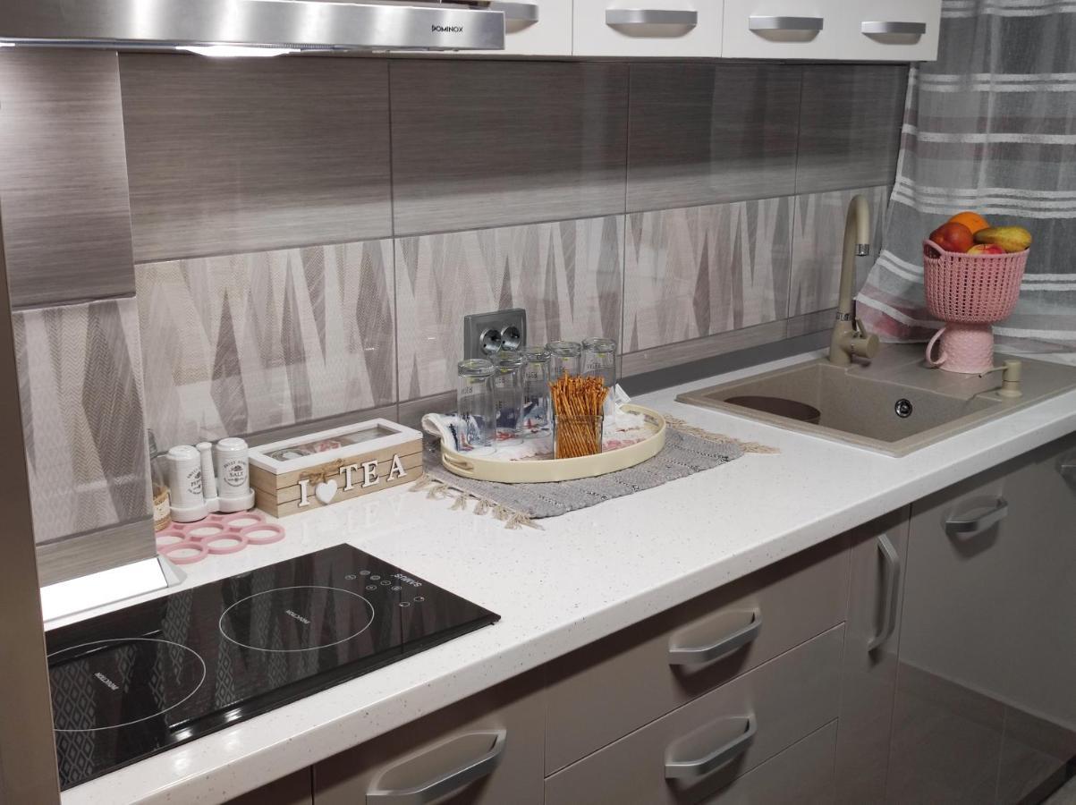 Midtown Apartment 오라데아 외부 사진